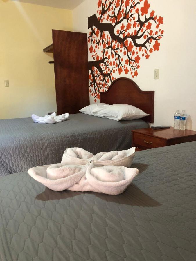 Hotel Y Restaurante Villas Del Sol 할판 외부 사진