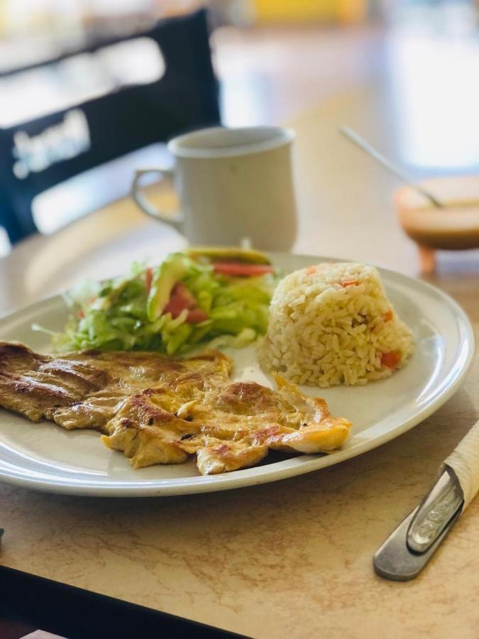 Hotel Y Restaurante Villas Del Sol 할판 외부 사진